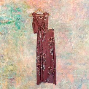 Sage Burgundy Wine 2 piece set